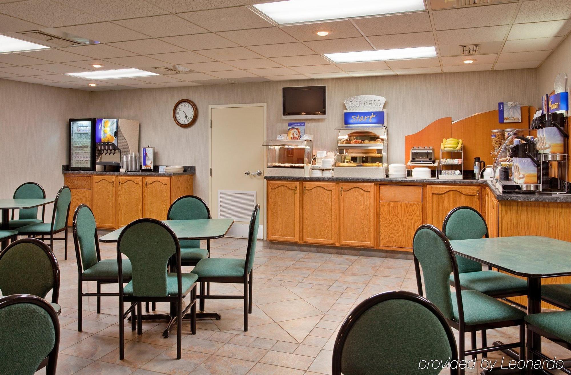 Hotel Baymont By Wyndham West Plains Extérieur photo