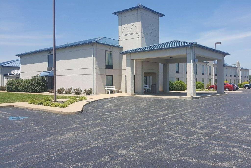 Hotel Baymont By Wyndham West Plains Extérieur photo